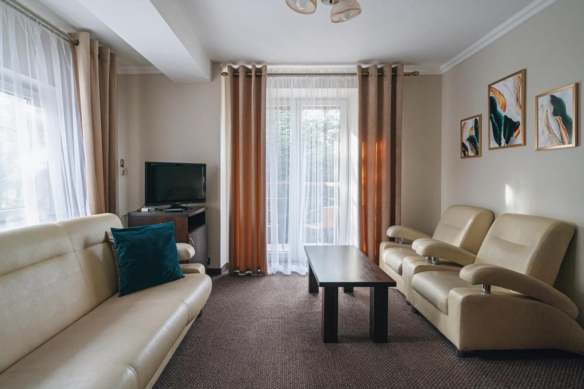 Hotel Ow Jaskolka Zakopane Esterno foto